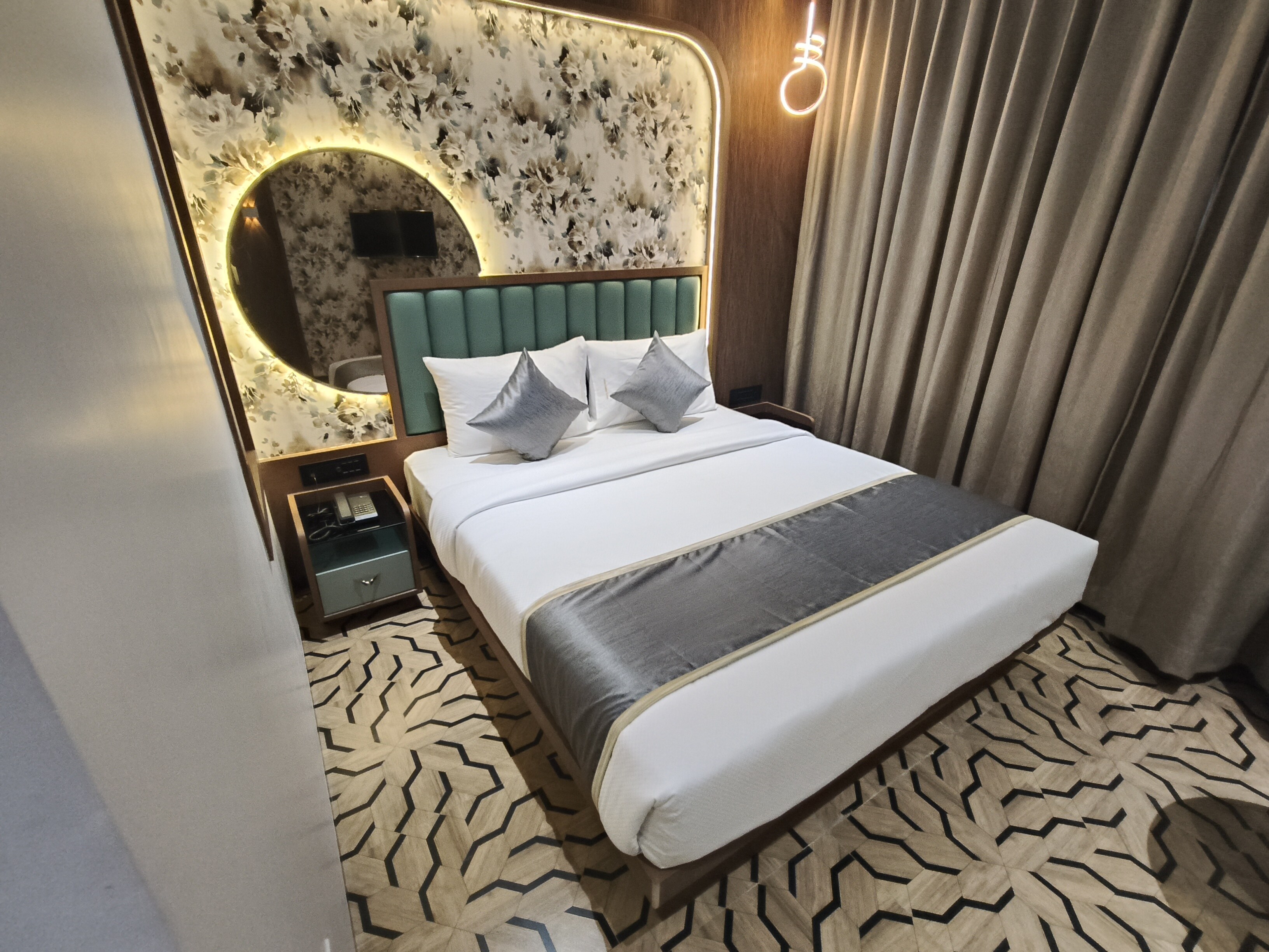 Hotel Stellar Suites Dombivali