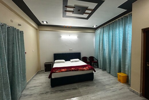 Sarvodaya Residency A3 300 mts from Ram Mandir