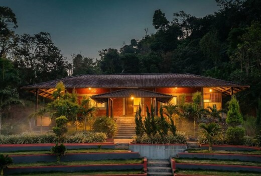 Hong Sau Resort