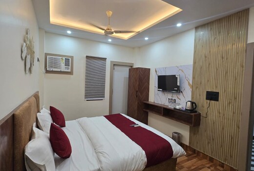 Hotel QR Palace