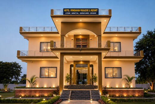 Hotel Vrindavan Paradise & Resort