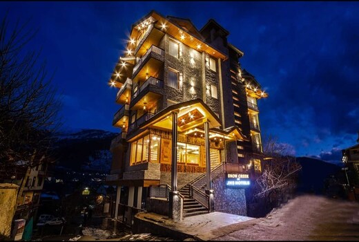 Snow Creek by JNS Hotels