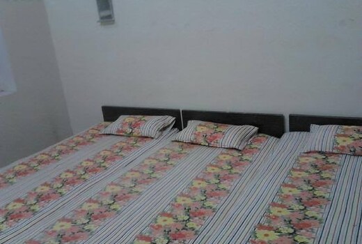 Abhinav apartments rooms