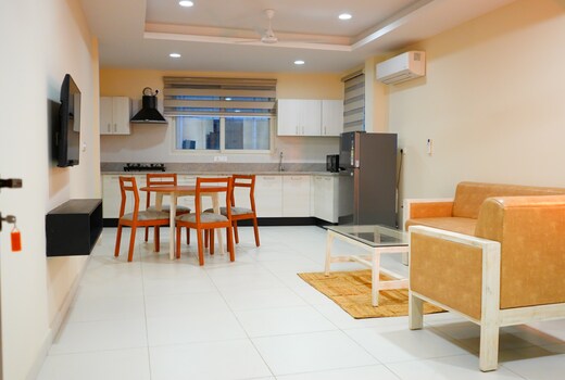 AM Suites Service Apartment