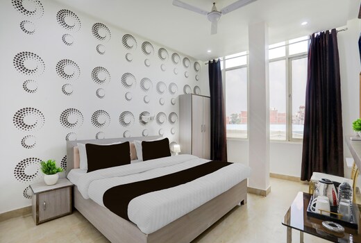 Super Hotel O Samridhi Inn