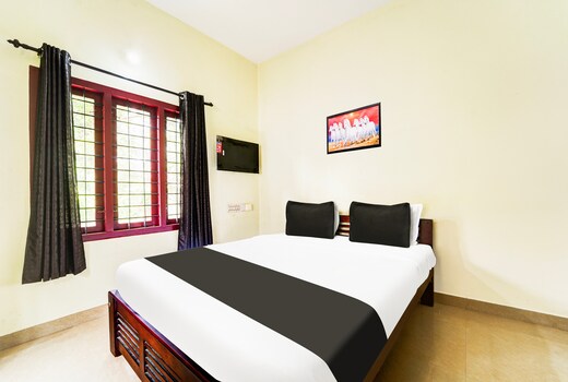 Hotel O Nettoor Near Lakeshore Hospital