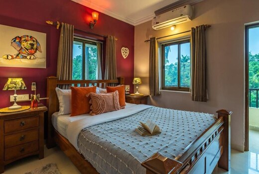 Pandora's Box: 2BHK Luxury Apartment in Siolim