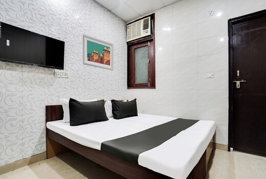 Hotel O Royal Max Hotel