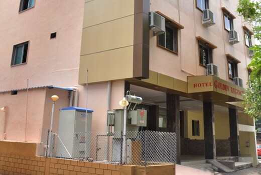 HOTEL GOLDEN REGENCY