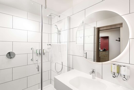 Hampton by Hilton London City