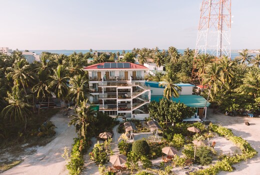 Reef Edge Thulusdhoo Guesthouse