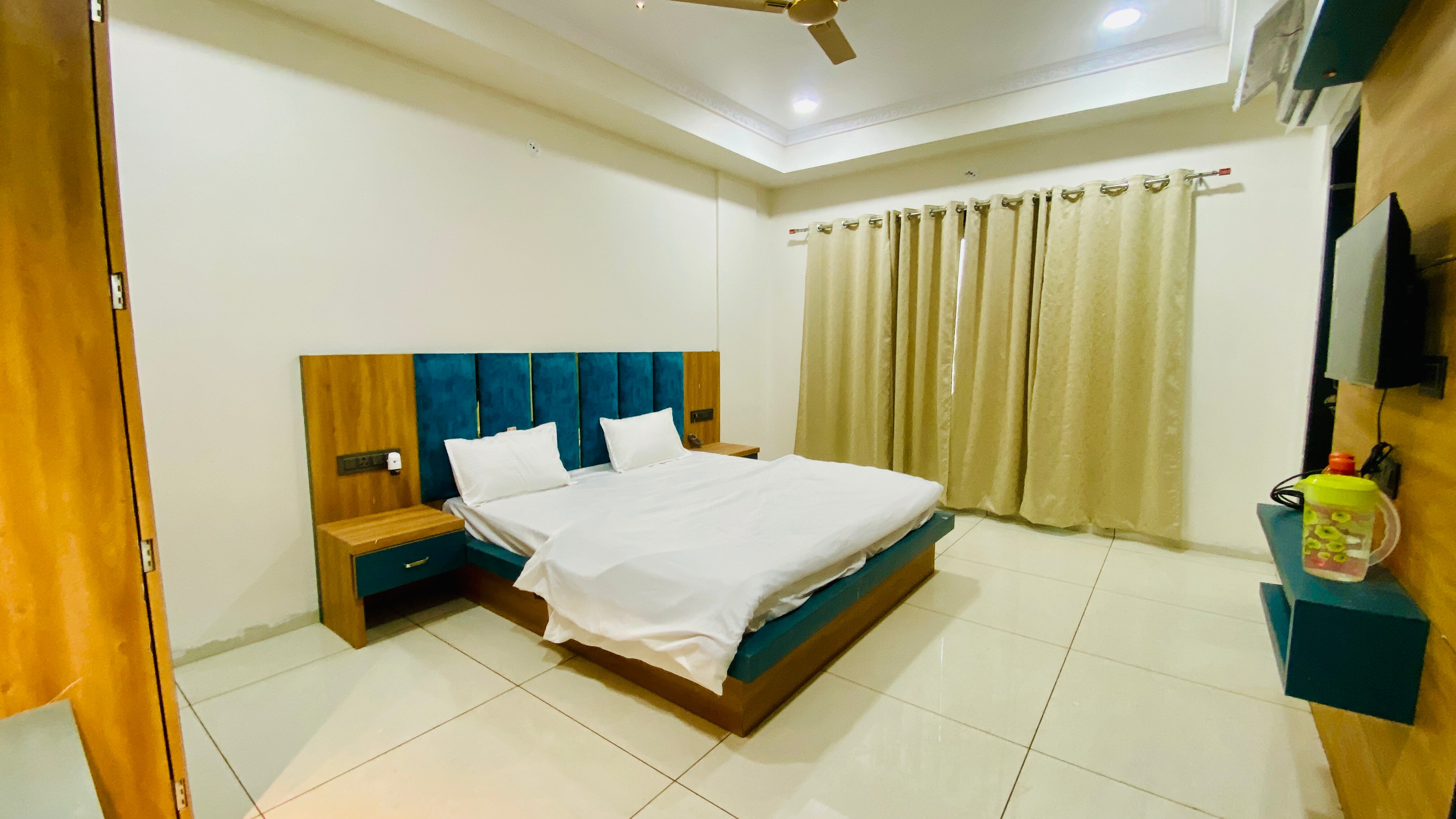 Hotel madhu shree