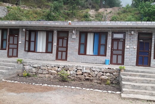 Trishla Mudhouse