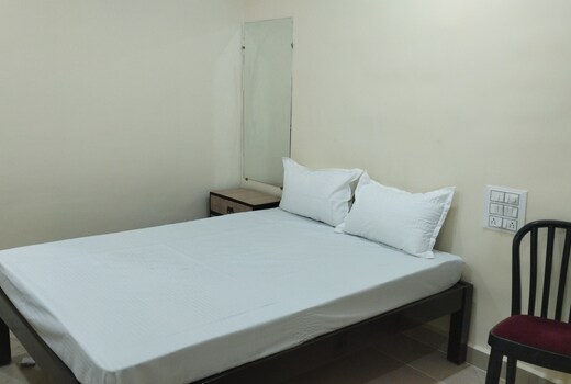 Hotel somnath