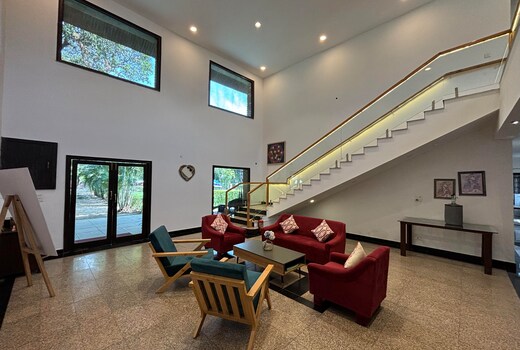 The Cocoon - Boutique Stay