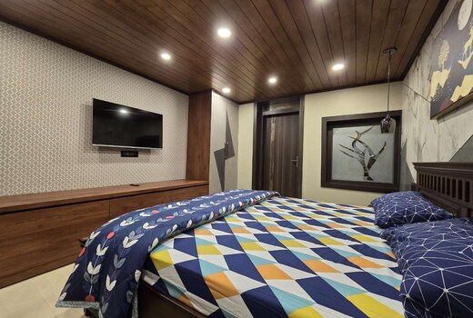 Naini Nest