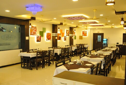 Hotel DeepSandhya
