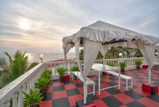 Hotel Salty Waves Baga