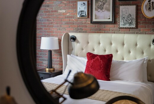 The Foundry Hotel Asheville, Curio Collection by Hilton