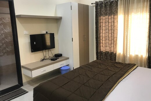 HOTEL HARI VITTHALA PALACE LODGING