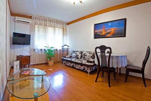 Lessor Apartment 101