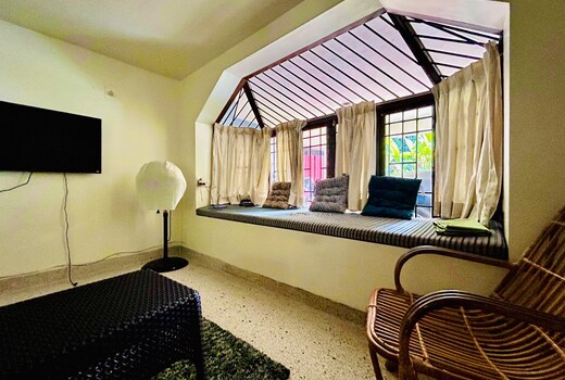 Mango Tree 3BHK Villa by Halcyon Traveltech