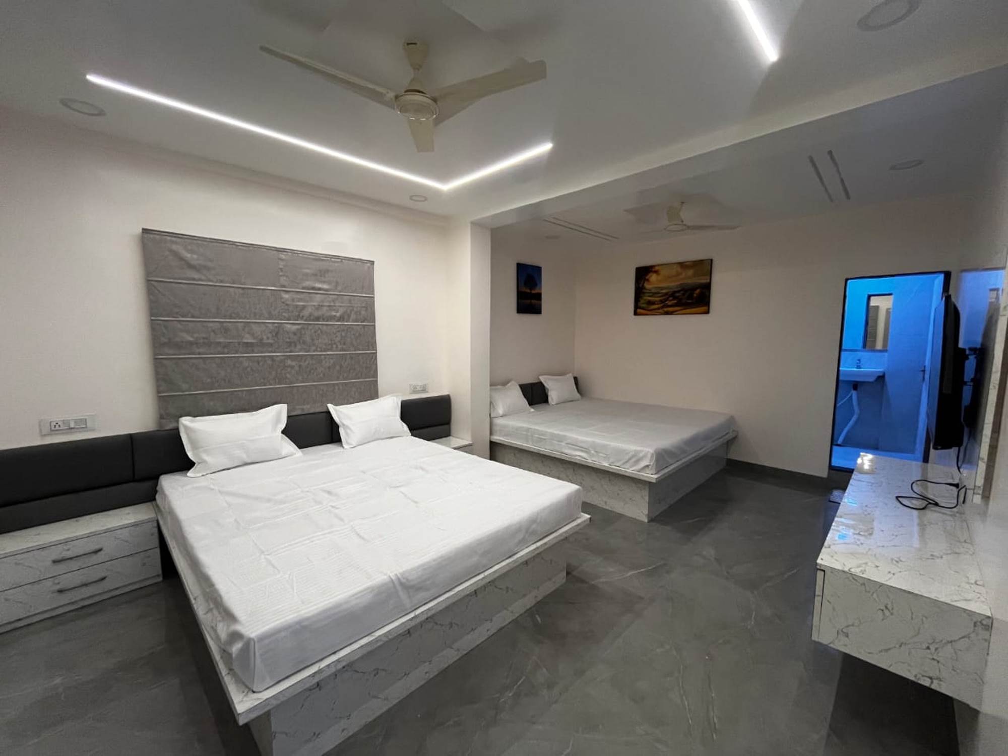 Hotel Tulsi Lodging And Boarding