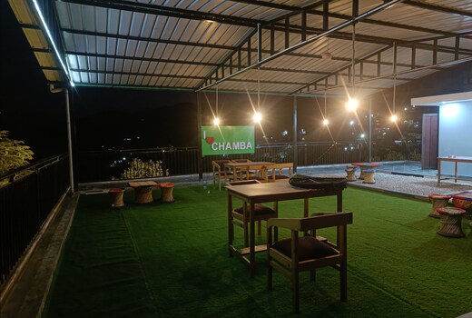 Happy Homestay and Rooftop cafe