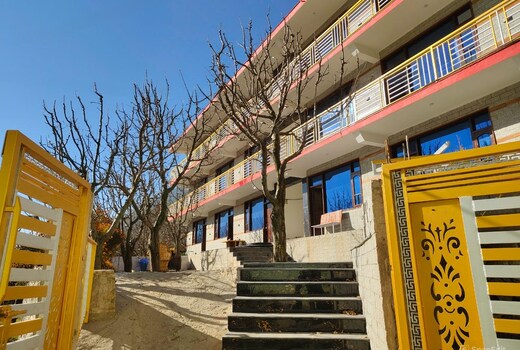 Pahadi Manzil Manali