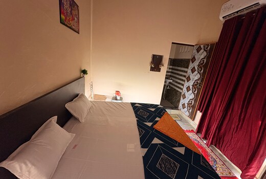 Shri Narayan Dham
