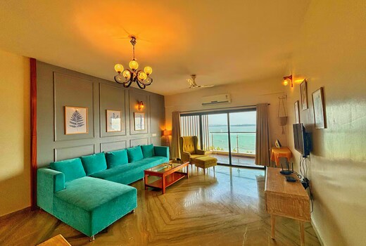 Charming Seaview 2 Bhk apartment in Dona Paula