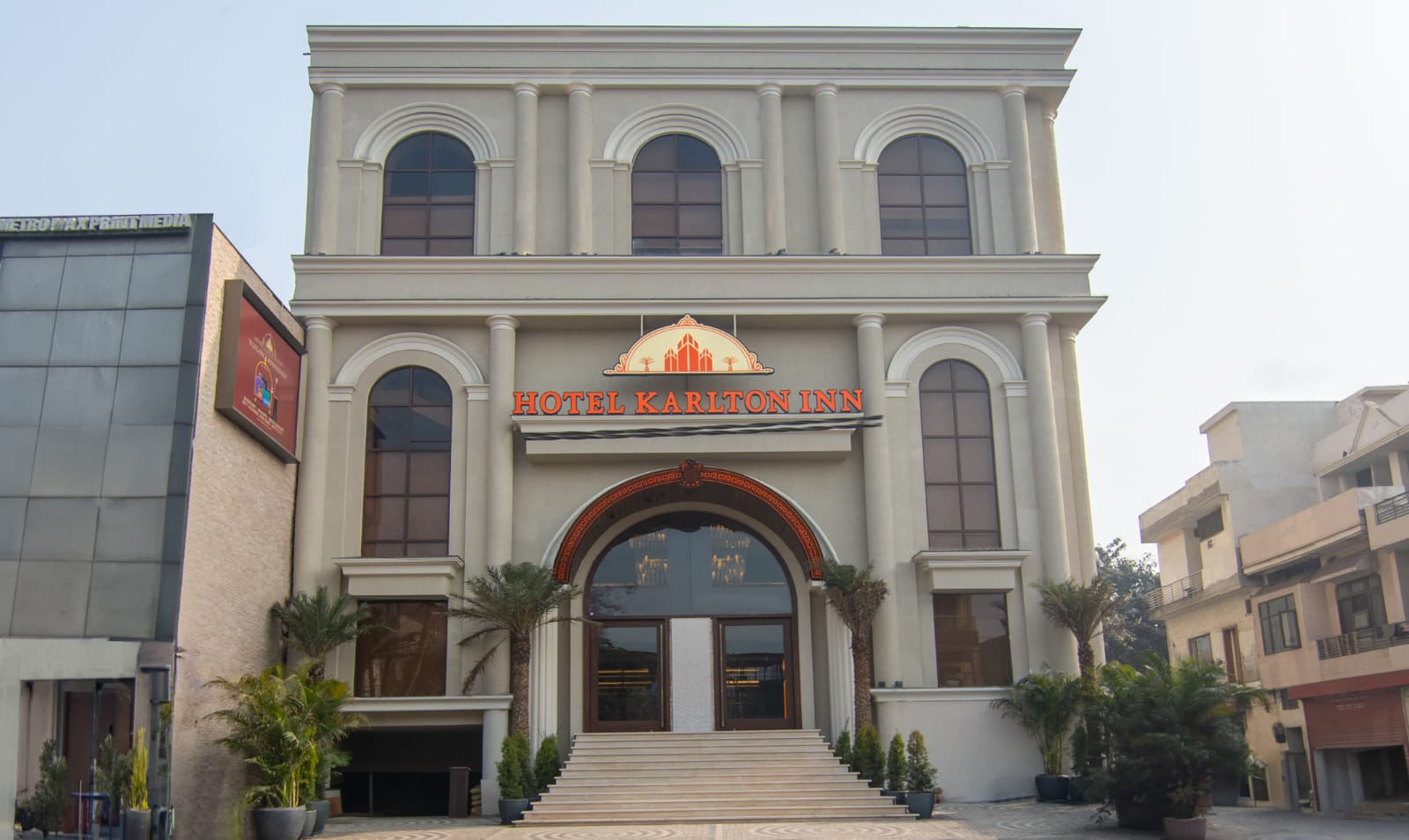HOTEL KARLTON INN