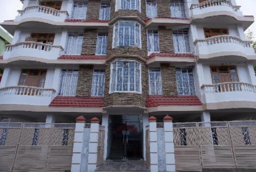 La Castle Residency