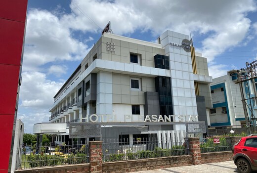 Hotel Pleasant Stay