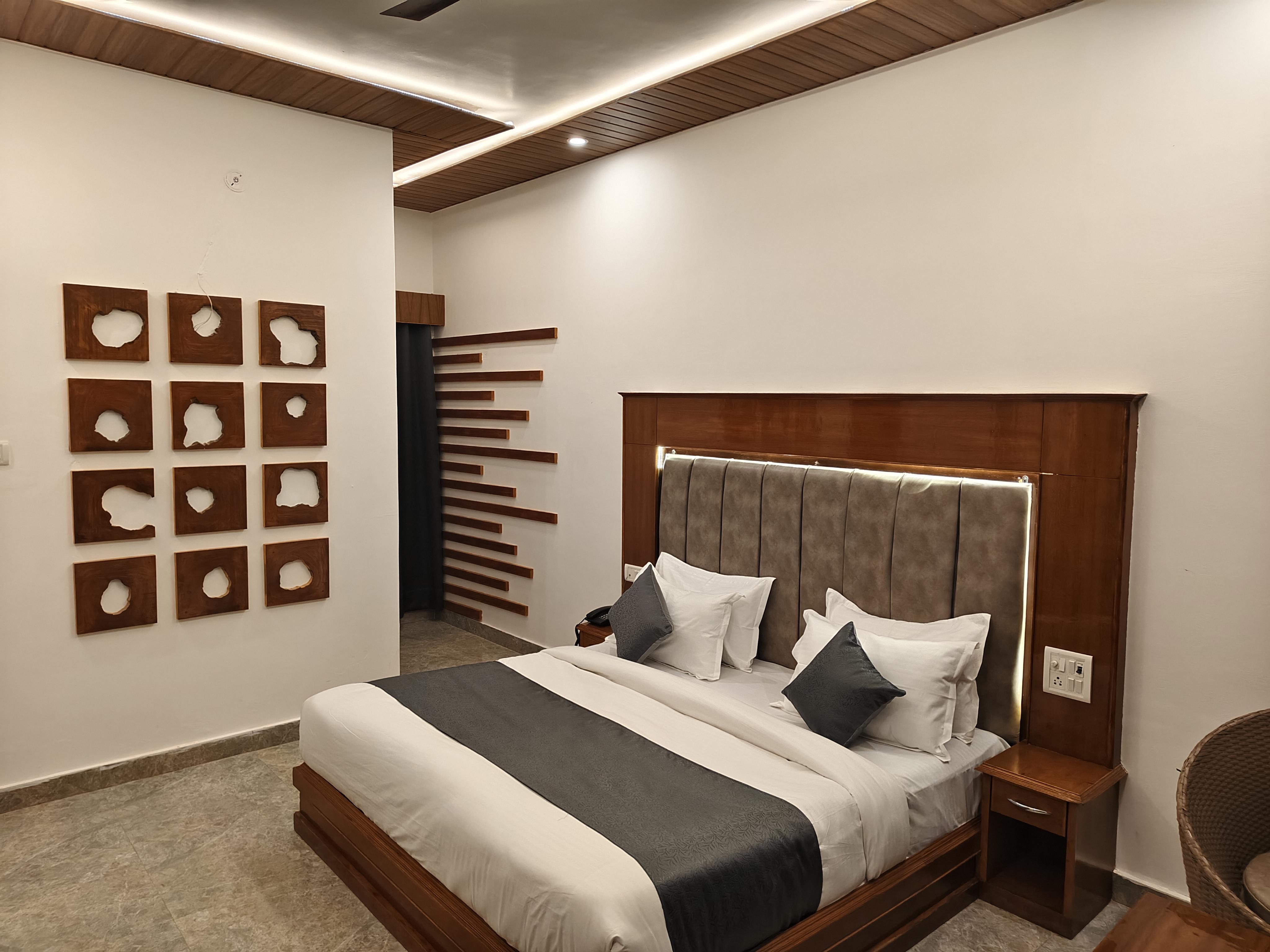 Corbett Milestone Resort
