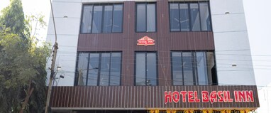 Hotel Basil Inn