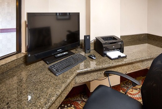 Best Western Plus Memorial Inn & Suites