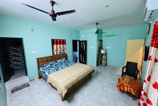 SP Homestay King Suite with AC Wi Fi TV