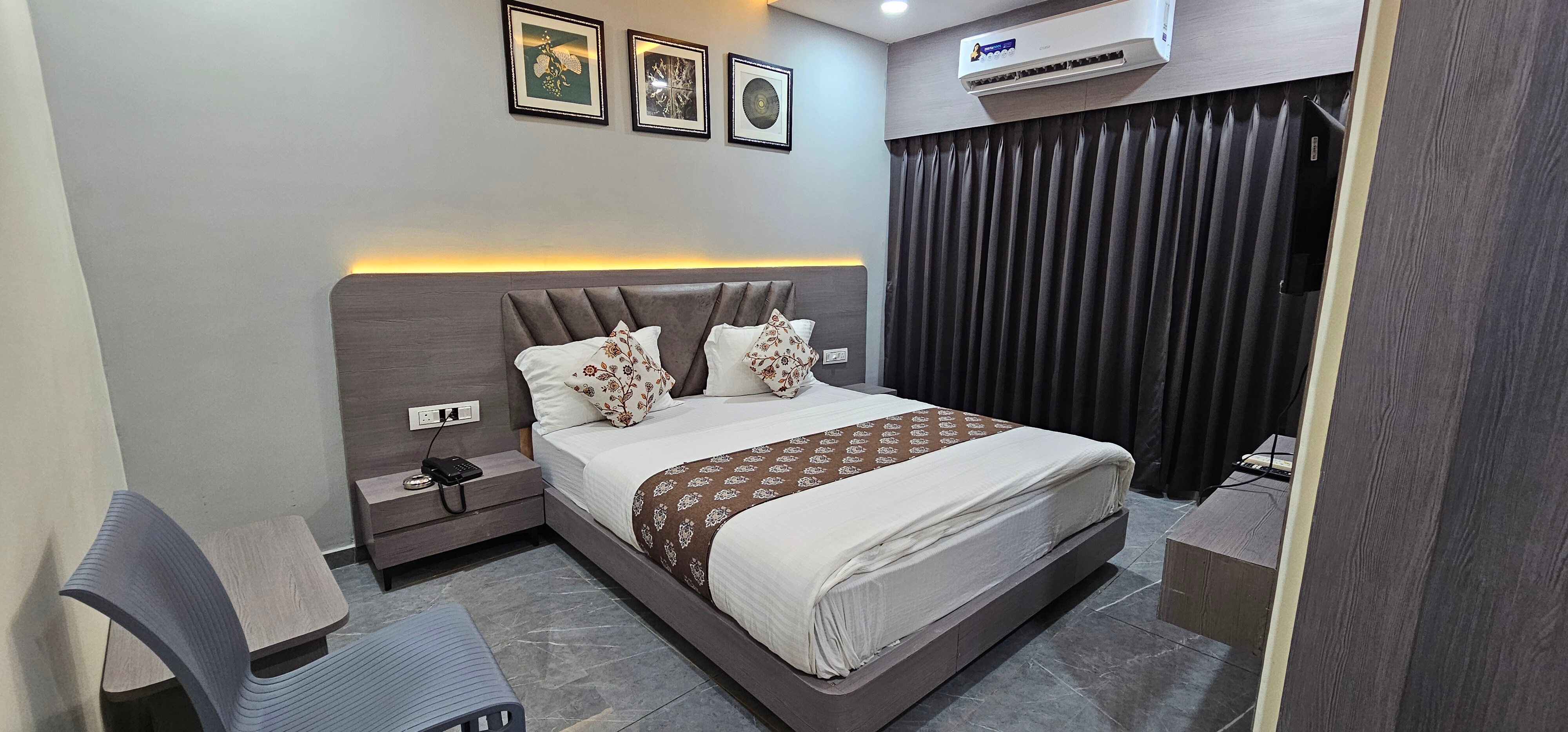 Hotel R Town