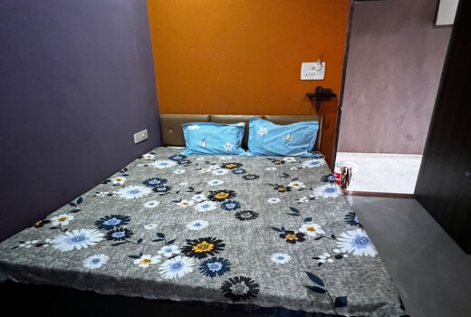 Baba Shyam Hotel and Restaurant