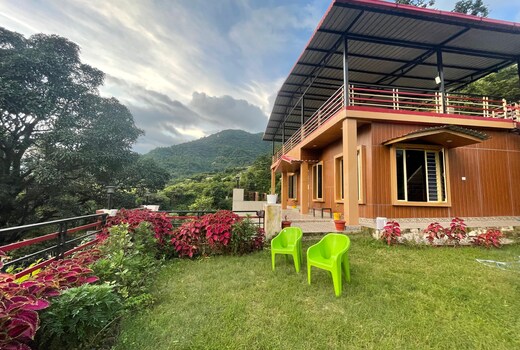 Aloraa Homes | Entire 3 BHK Villa