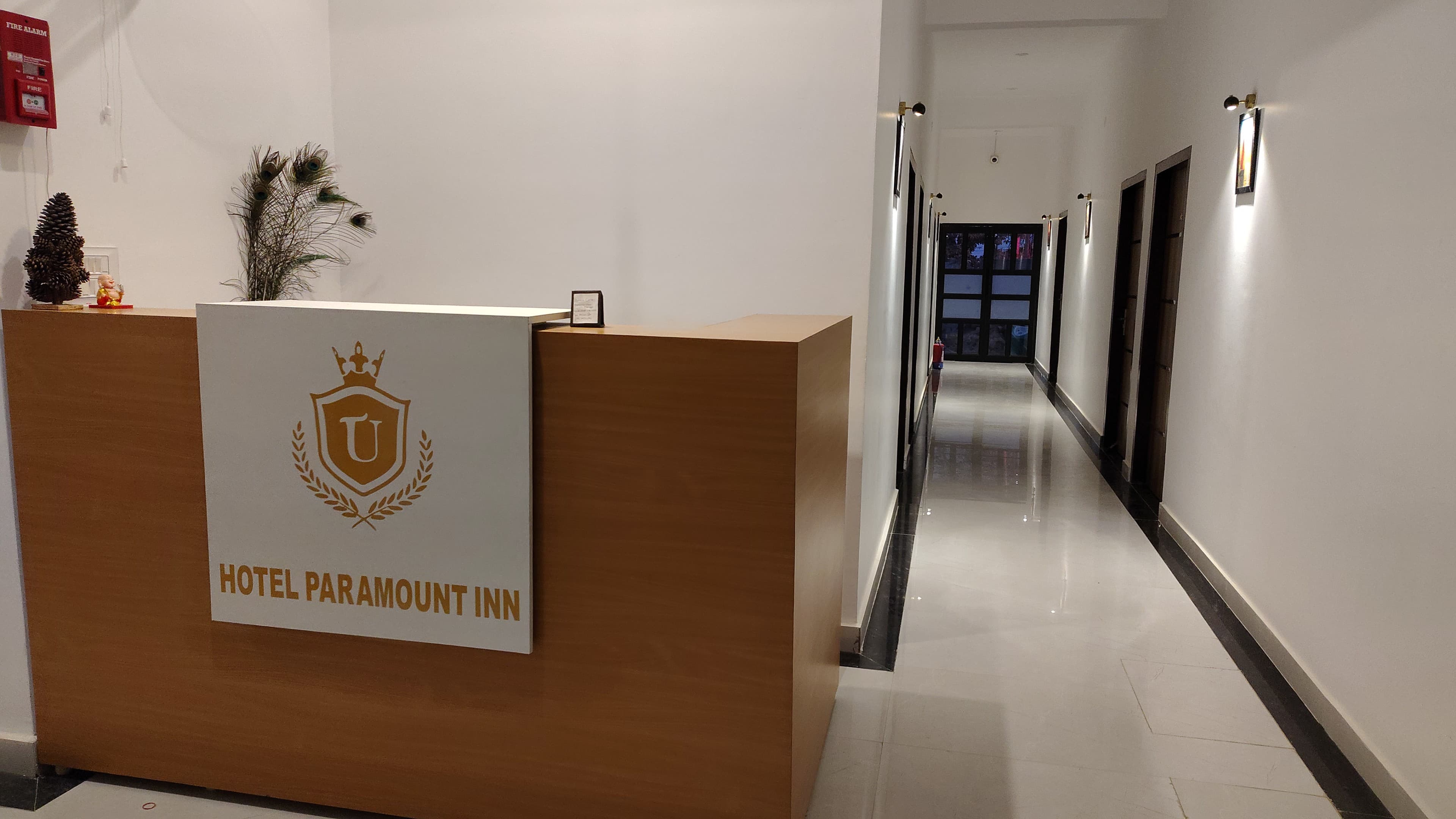 Hotel Paramount Inn