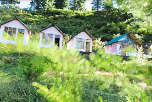 TOSH HEIGHTS COTTAGES - THC