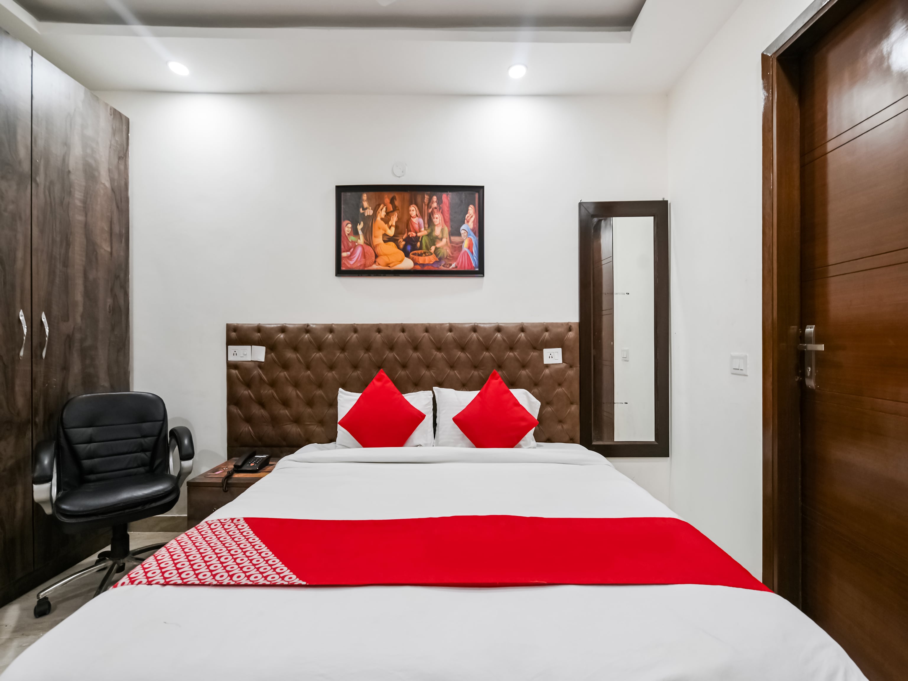 Super Hotel O Premium Rooms Chhatarpur