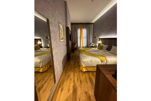 Sunday MAS Hotel