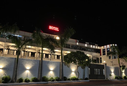 Shanti Heritage Resort