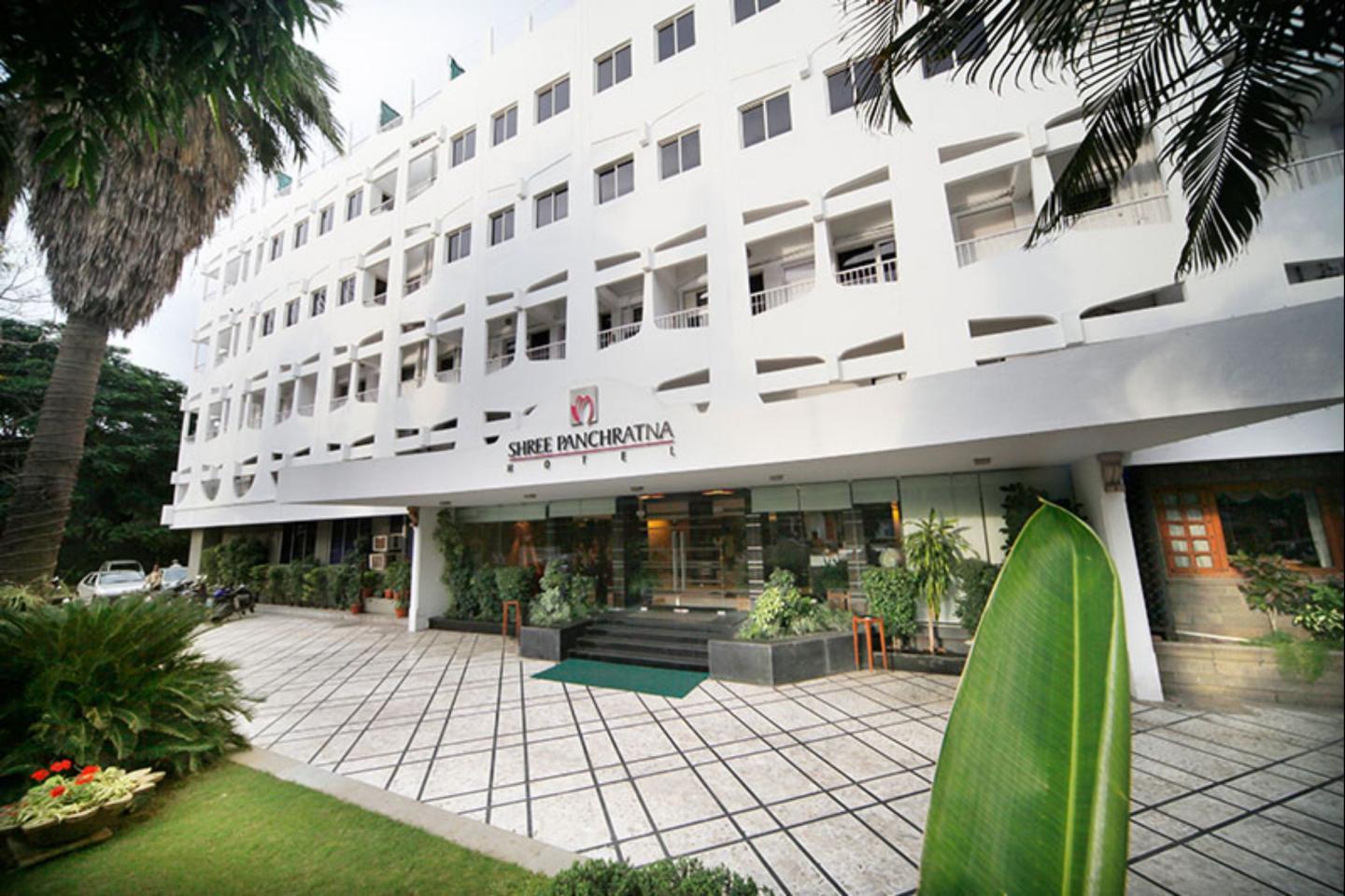 Shree Panchratna Hotel