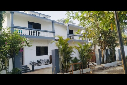 Canvas Villa