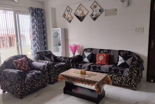 Cozy OB Tarini Stay