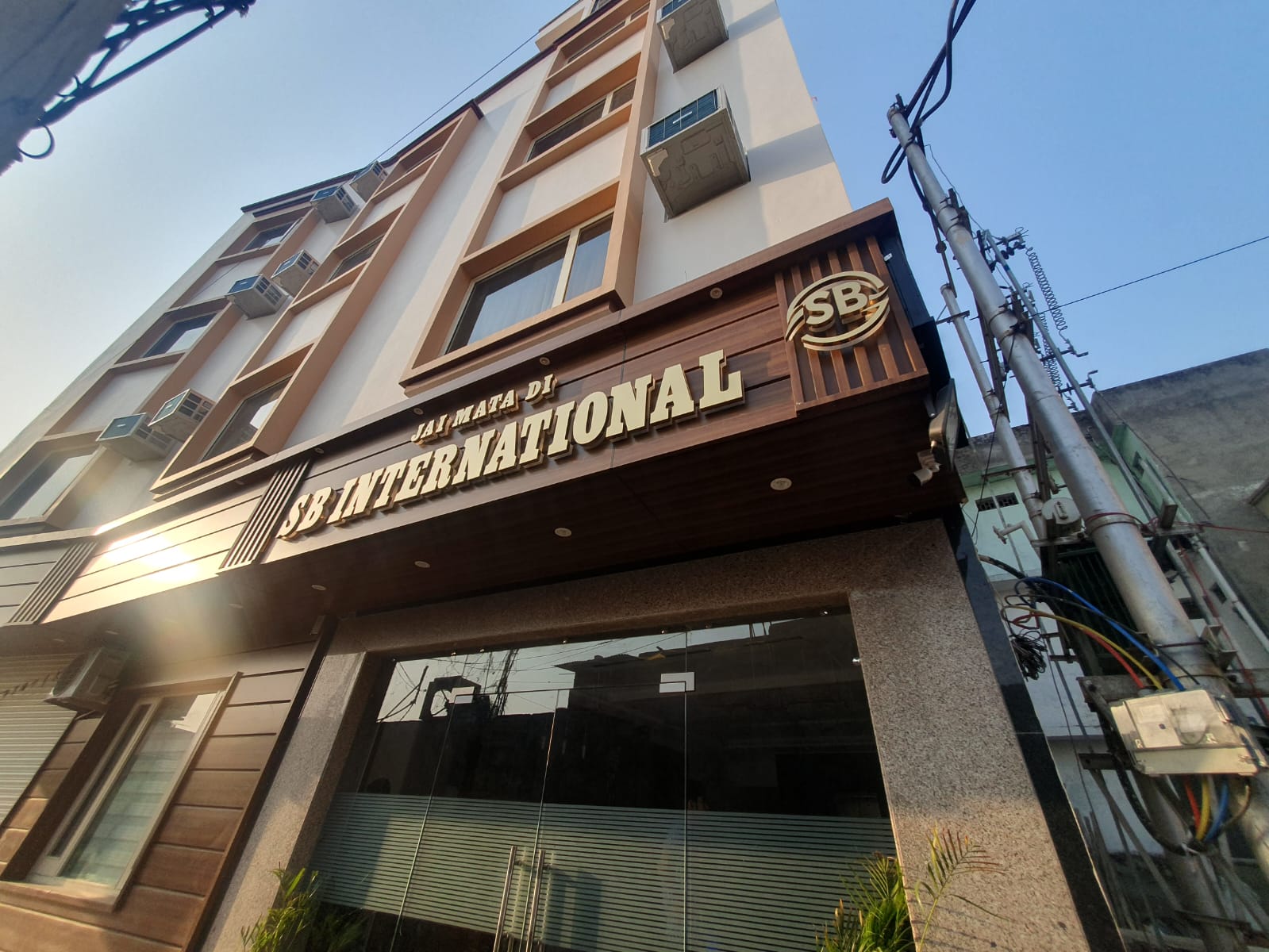 Hotel S B International Guest House